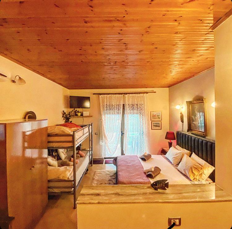 Villa Maria Luxury Apartments "Bunec-Piqeras"! Номер фото